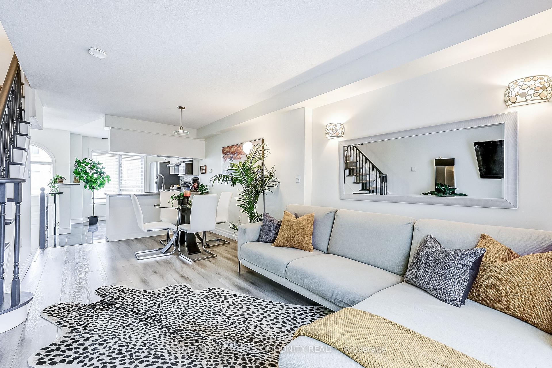 Photo 15 of Unit #7, 1635 Pickering Parkway, Pickering, Village East — HOMEH