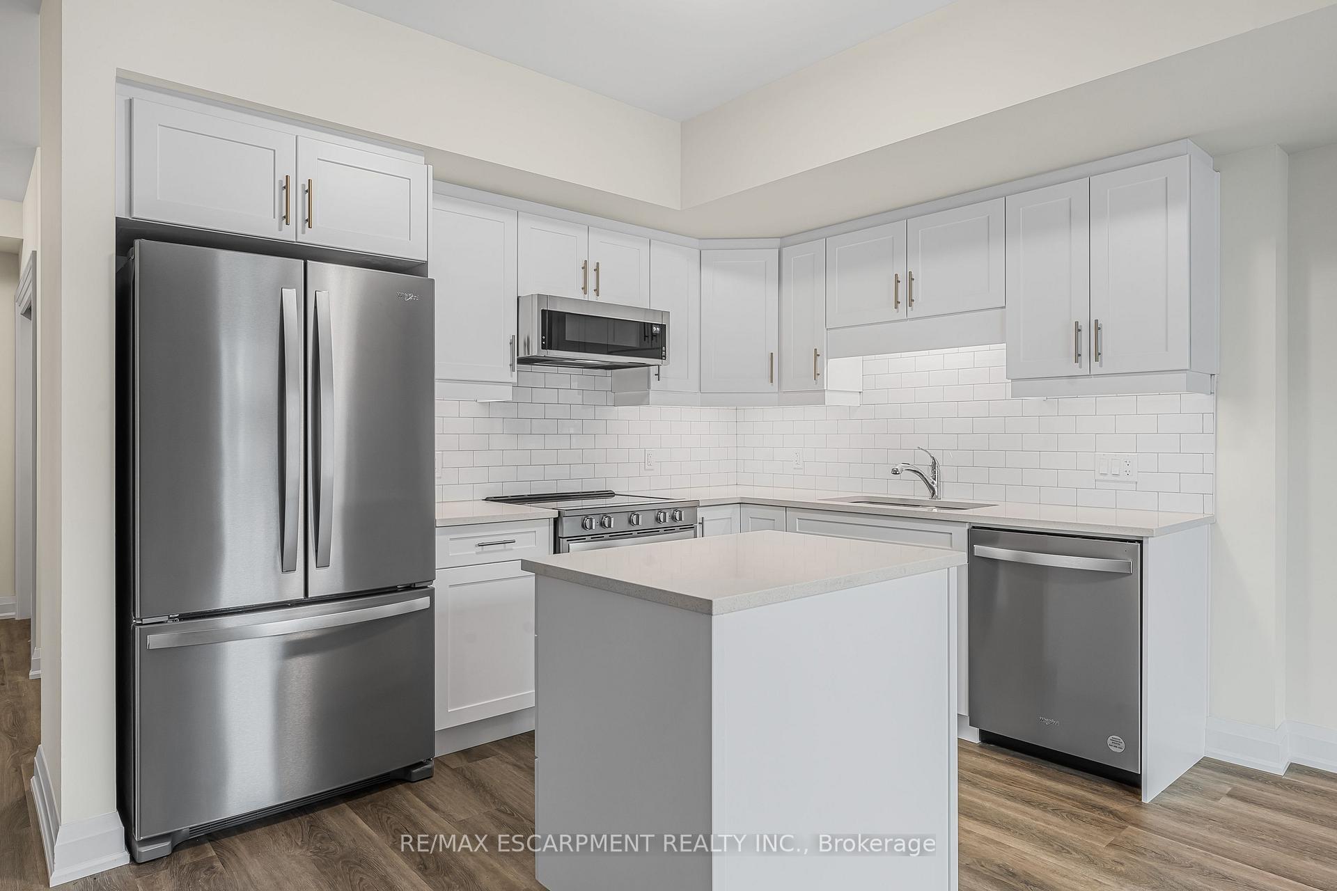 Photo 19 of Unit 303, 118 Summersides Boulevard, Pelham, Fonthill — HOMEH