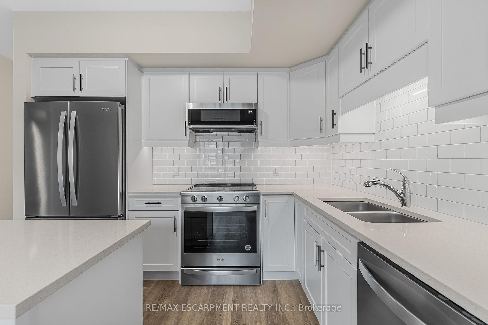 Photo 24 of Unit 303, 118 Summersides Boulevard, Pelham, Fonthill — HOMEH