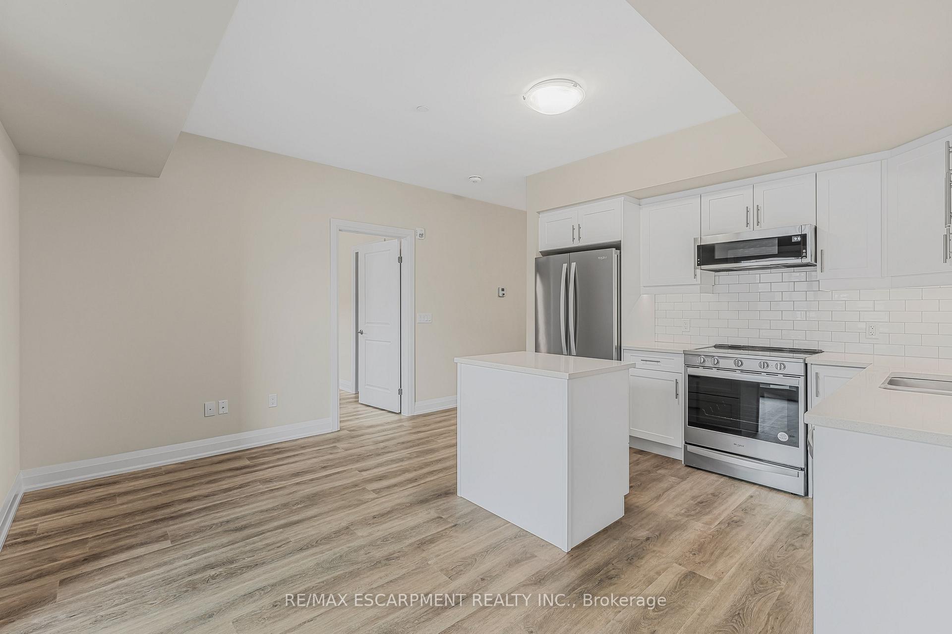 Photo 18 of Unit 303, 118 Summersides Boulevard, Pelham, Fonthill — HOMEH