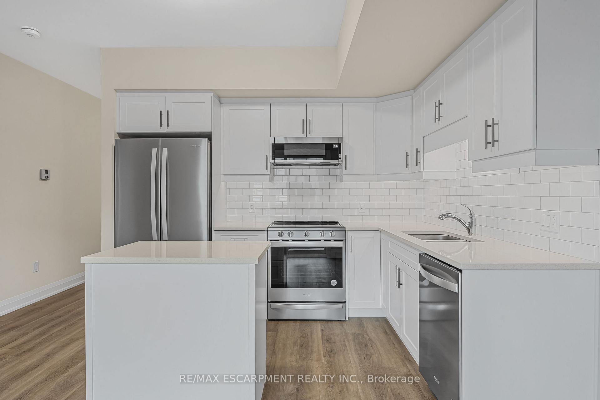 Photo 17 of Unit 303, 118 Summersides Boulevard, Pelham, Fonthill — HOMEH