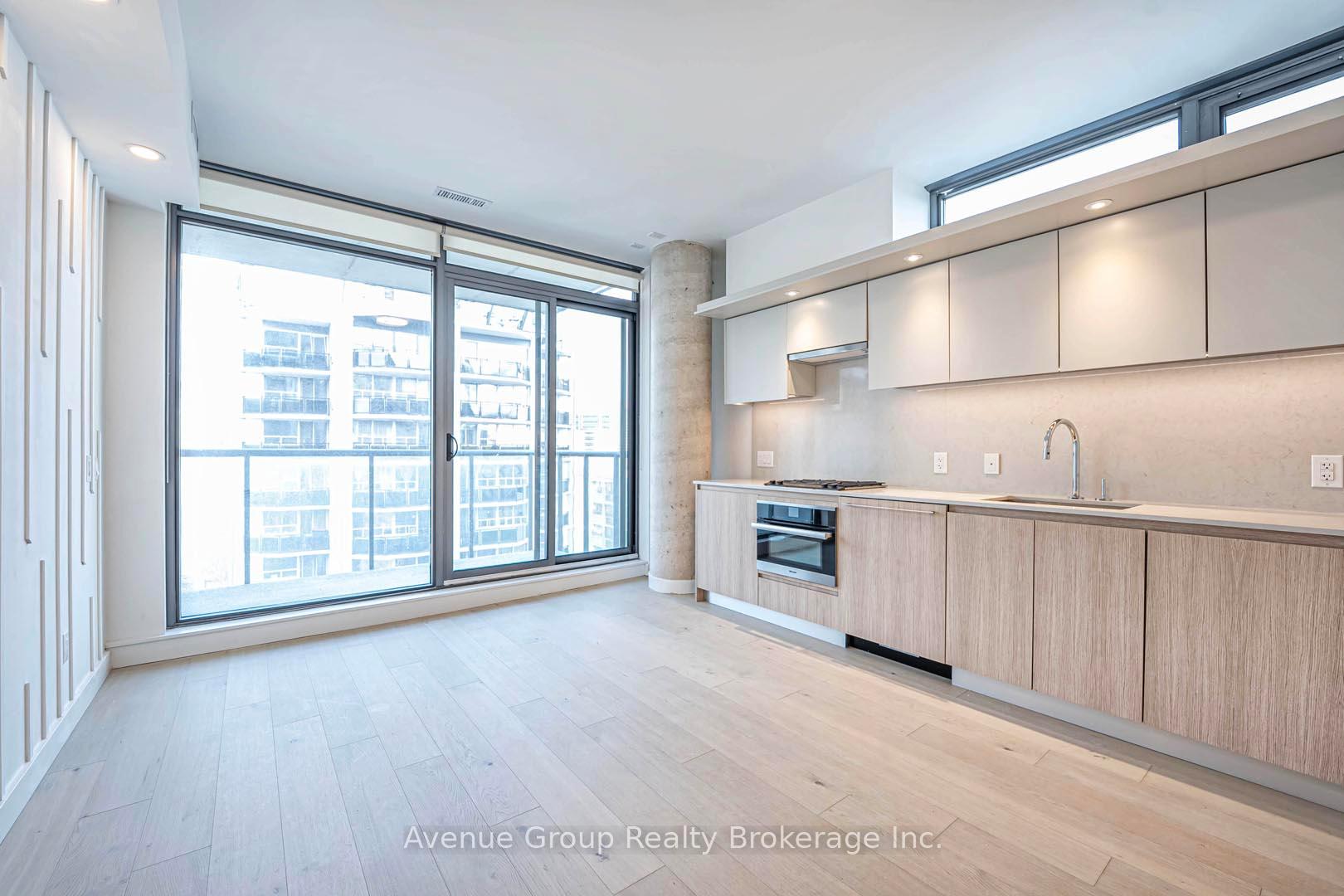 Photo 4 of Unit 907, 81 Wellesley Street E, Toronto, Church-Yonge Corridor — HOMEH