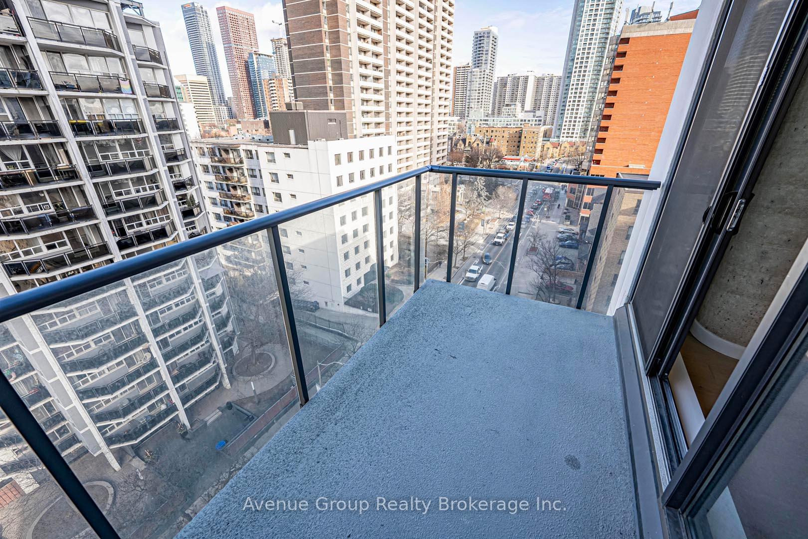 Photo 26 of Unit 907, 81 Wellesley Street E, Toronto, Church-Yonge Corridor — HOMEH
