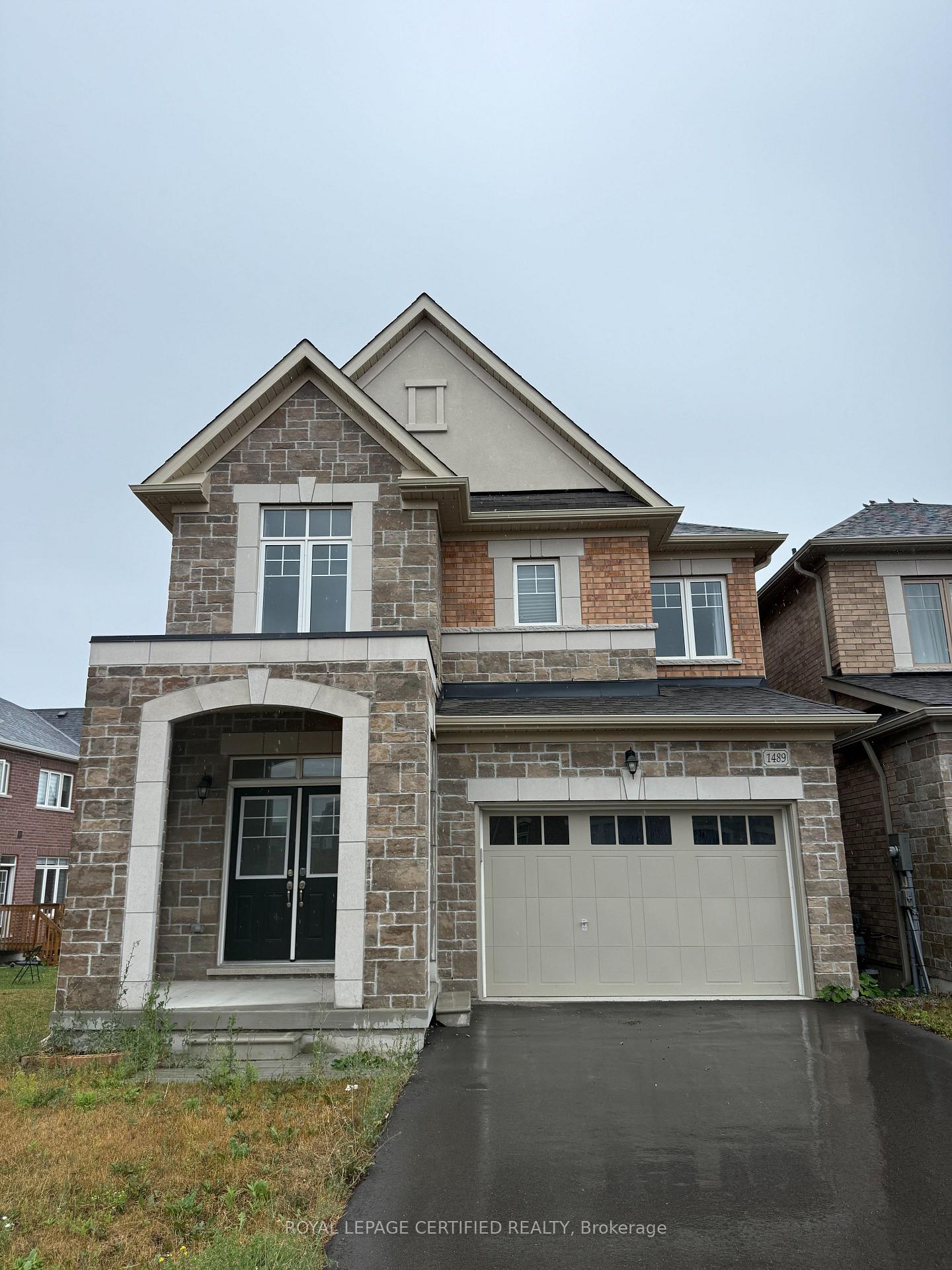 Front of 1489 Benson Street
