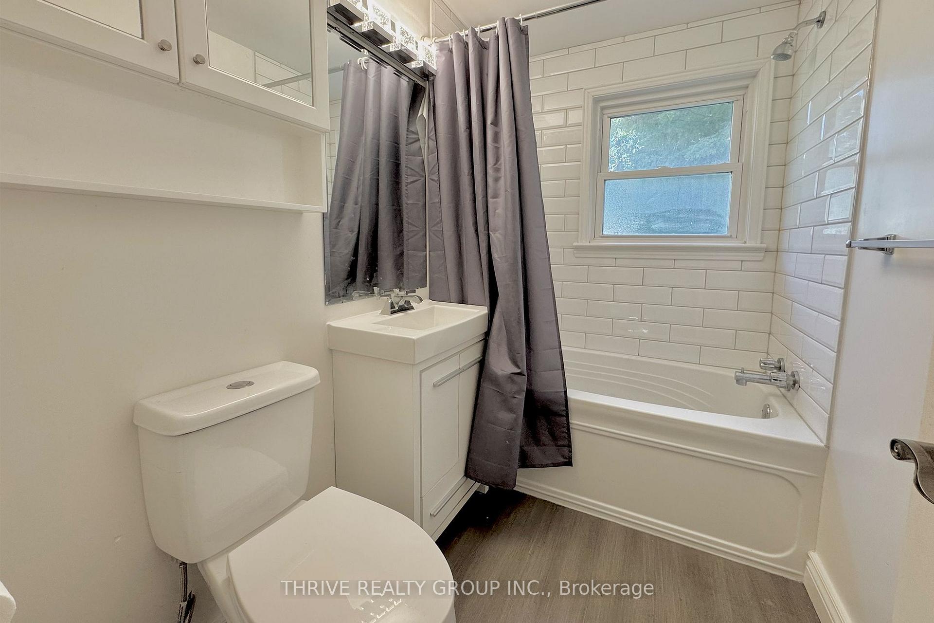 Photo 17 of 201 Barry Place, London, North N — HOMEH