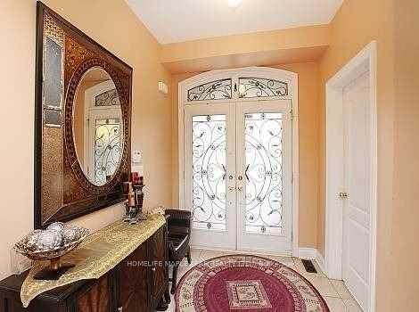 Photo 2 of 29 Jacksonville Drive, Brampton, Vales of Castlemore — HOMEH