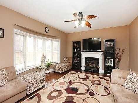 Photo 6 of 29 Jacksonville Drive, Brampton, Vales of Castlemore — HOMEH