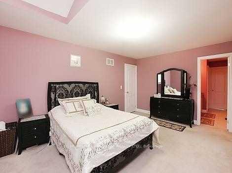 Photo 11 of 29 Jacksonville Drive, Brampton, Vales of Castlemore — HOMEH