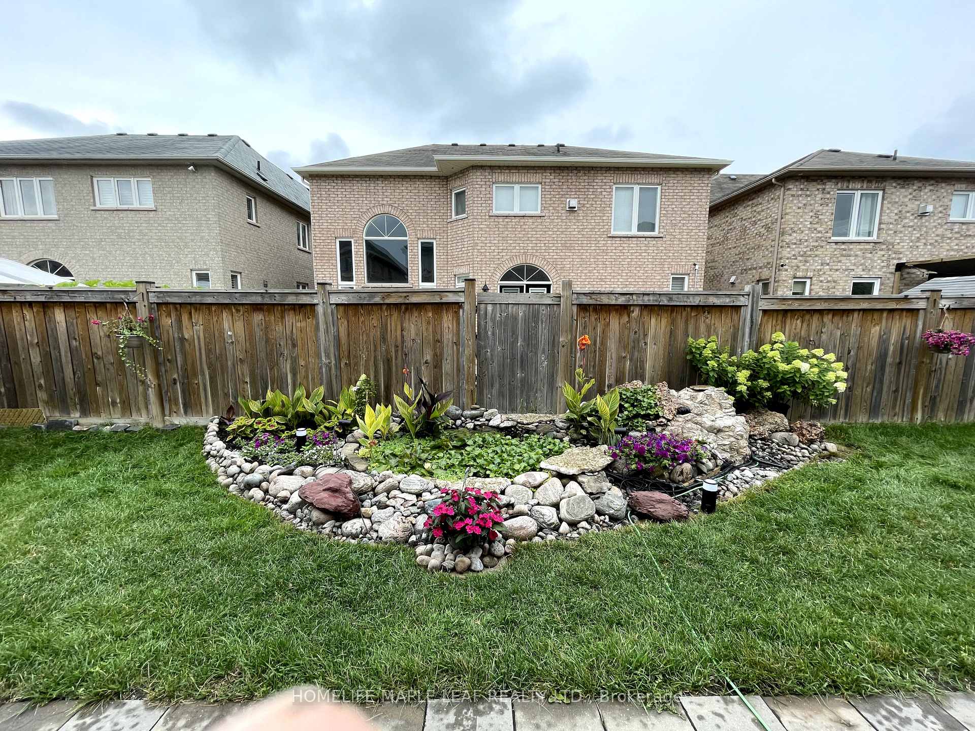Photo 22 of 29 Jacksonville Drive, Brampton, Vales of Castlemore — HOMEH