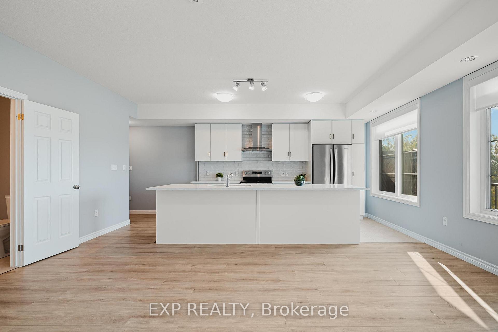 Photo 7 of 104 Lomond Lane W, Kitchener — HOMEH