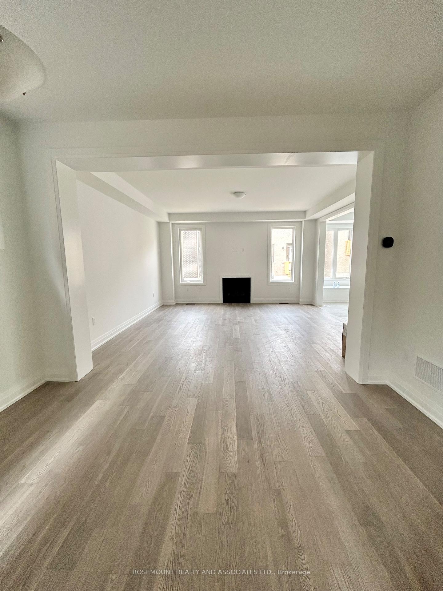 Photo 15 of 1406 Mockingbird Square, Pickering, Rural Pickering — HOMEH