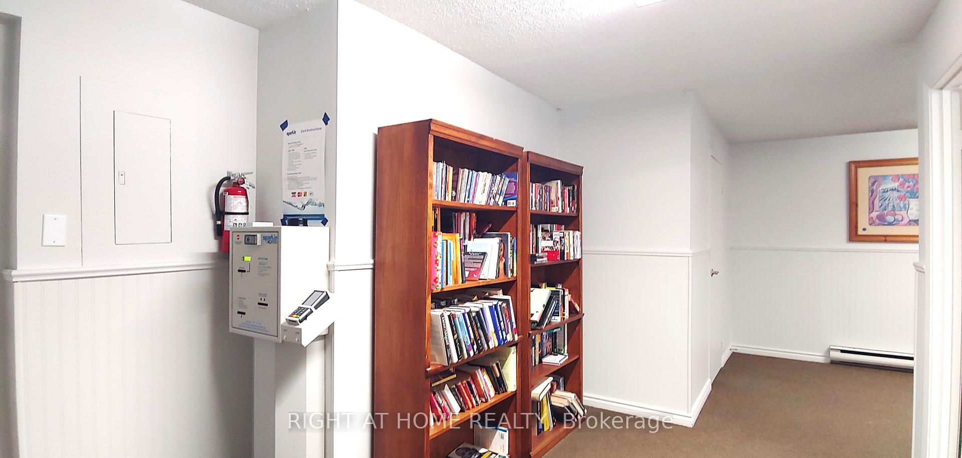 Photo 4 of Unit 1002, 64 Benton Street, Kitchener, Cedar Hill — HOMEH