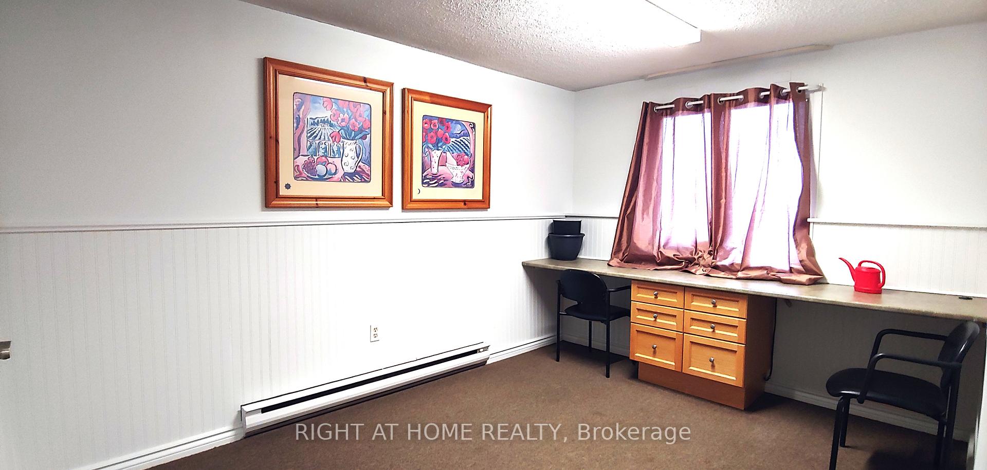 Photo 8 of Unit 1002, 64 Benton Street, Kitchener, Cedar Hill — HOMEH