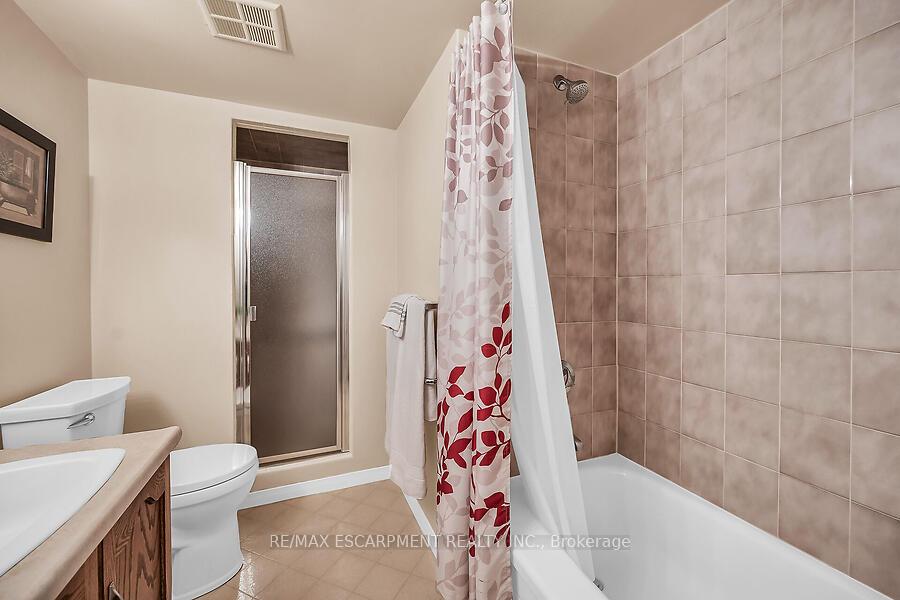 Photo 18 of Unit 703, 200 Limeridge Road W, Hamilton, Rolston — HOMEH