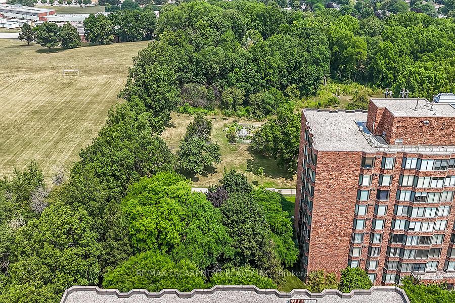 Photo 35 of Unit 703, 200 Limeridge Road W, Hamilton, Rolston — HOMEH