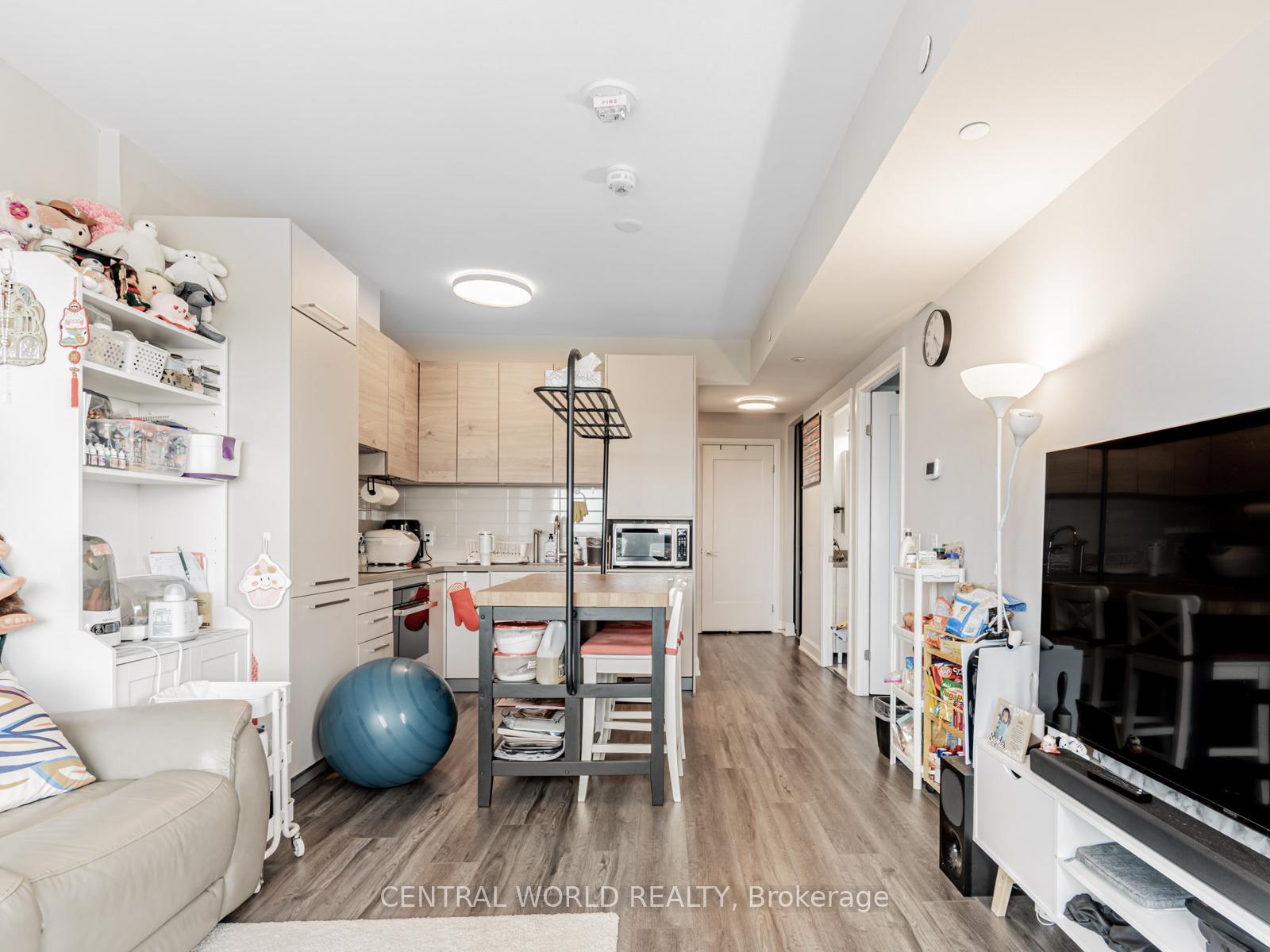 Photo 6 of Unit 2301, 38 Gandhi Lane, Markham, Commerce Valley — HOMEH