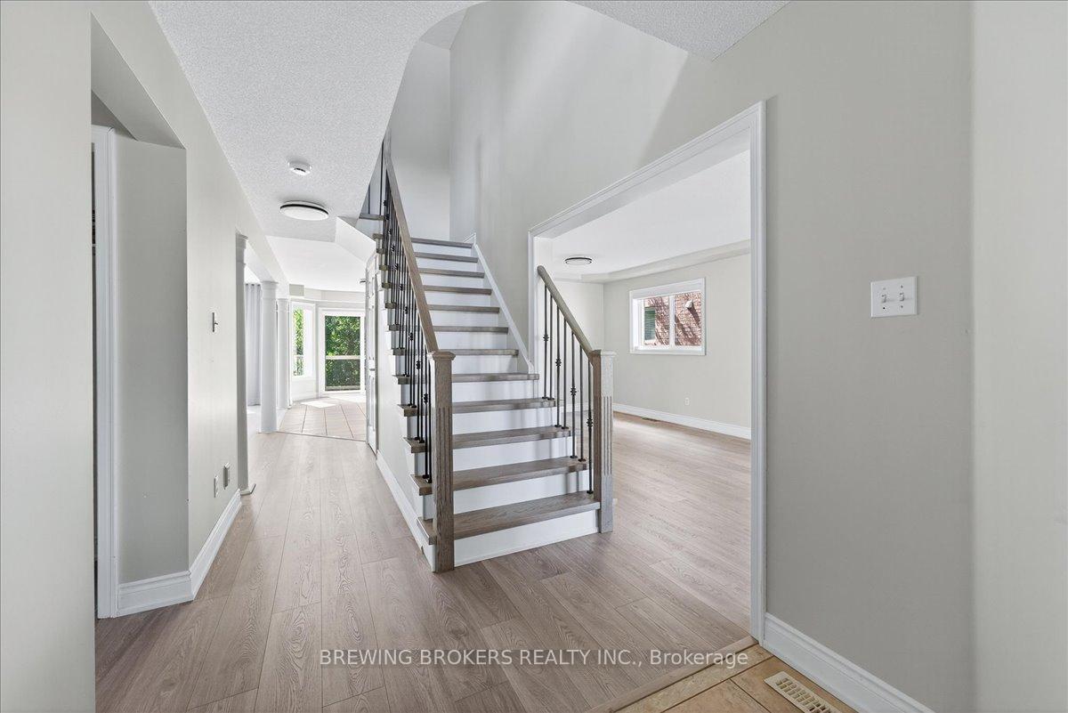 Photo 12 of 1067 Leslie Drive, Innisfil, Alcona — HOMEH
