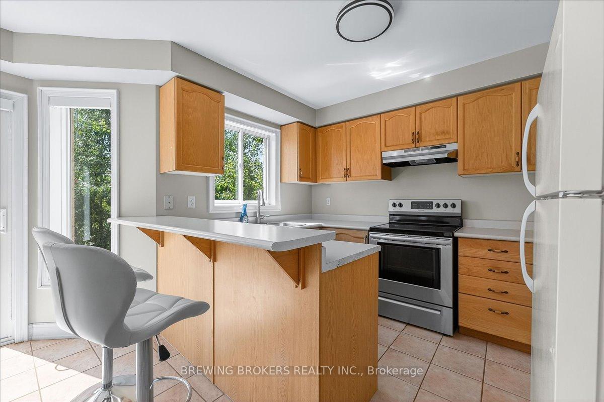 Photo 5 of 1067 Leslie Drive, Innisfil, Alcona — HOMEH