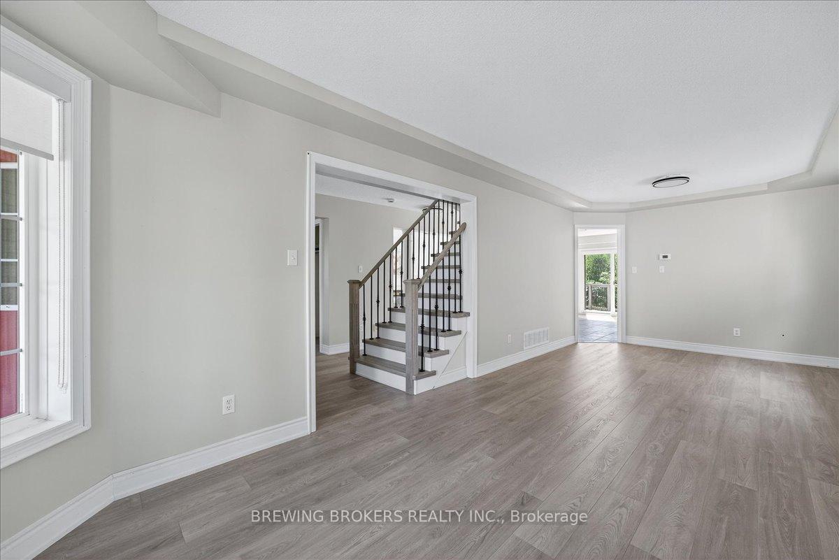 Photo 6 of 1067 Leslie Drive, Innisfil, Alcona — HOMEH
