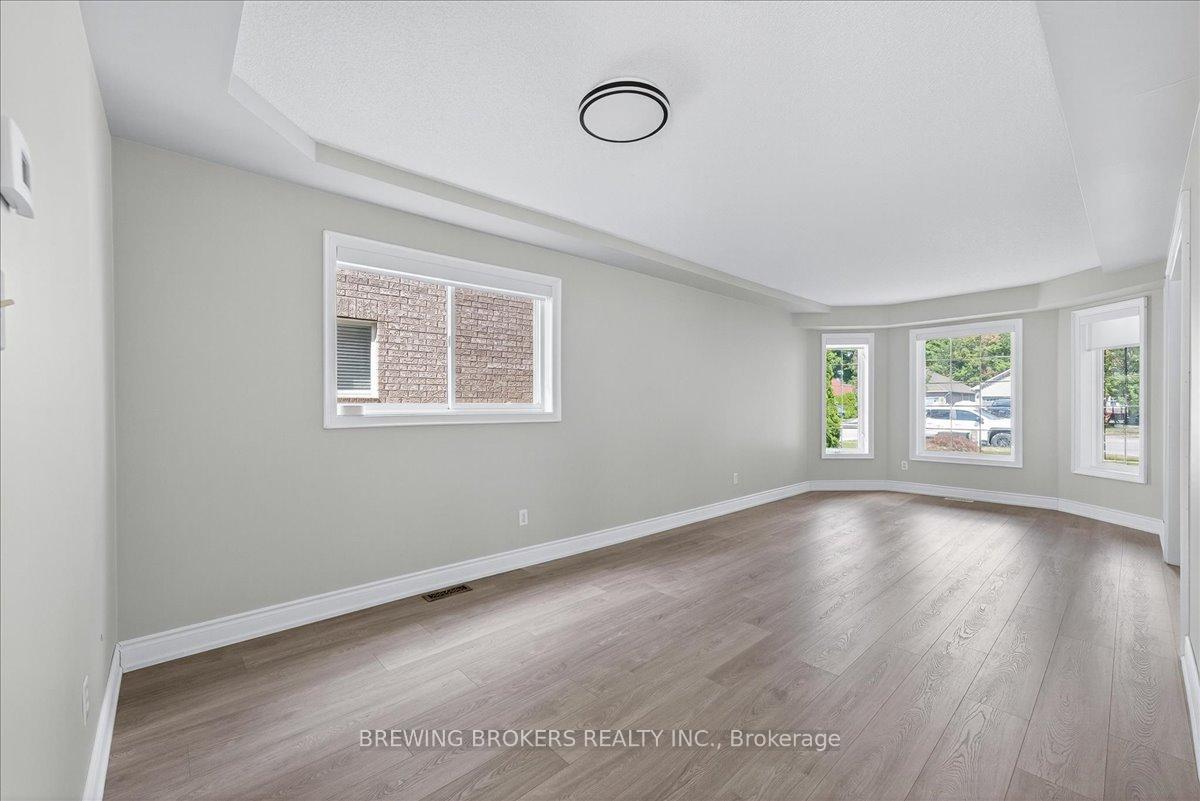 Photo 2 of 1067 Leslie Drive, Innisfil, Alcona — HOMEH