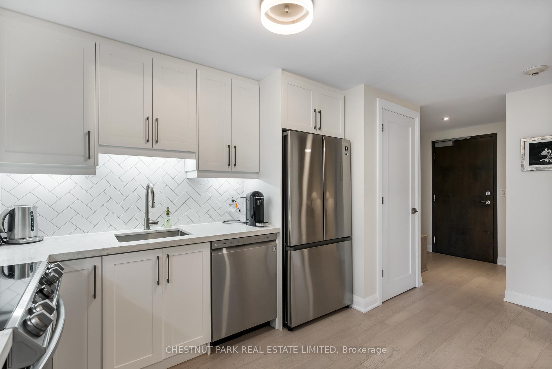 Photo 37 of Unit 302, 285 Mutual Street, Toronto, Church-Yonge Corridor — HOMEH