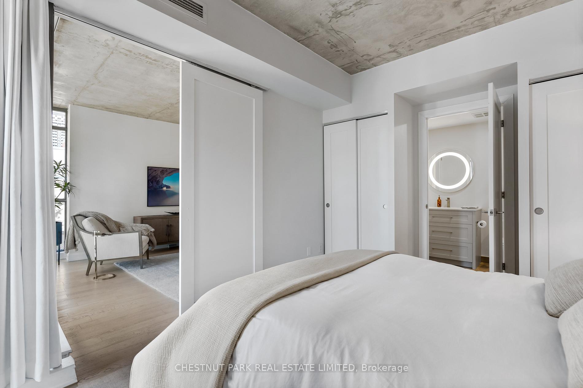 Photo 11 of Unit 302, 285 Mutual Street, Toronto, Church-Yonge Corridor — HOMEH