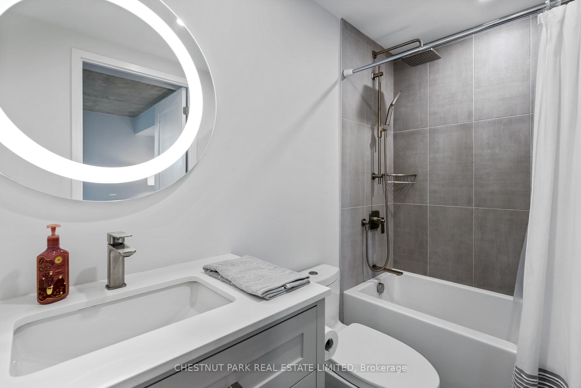 Photo 9 of Unit 302, 285 Mutual Street, Toronto, Church-Yonge Corridor — HOMEH