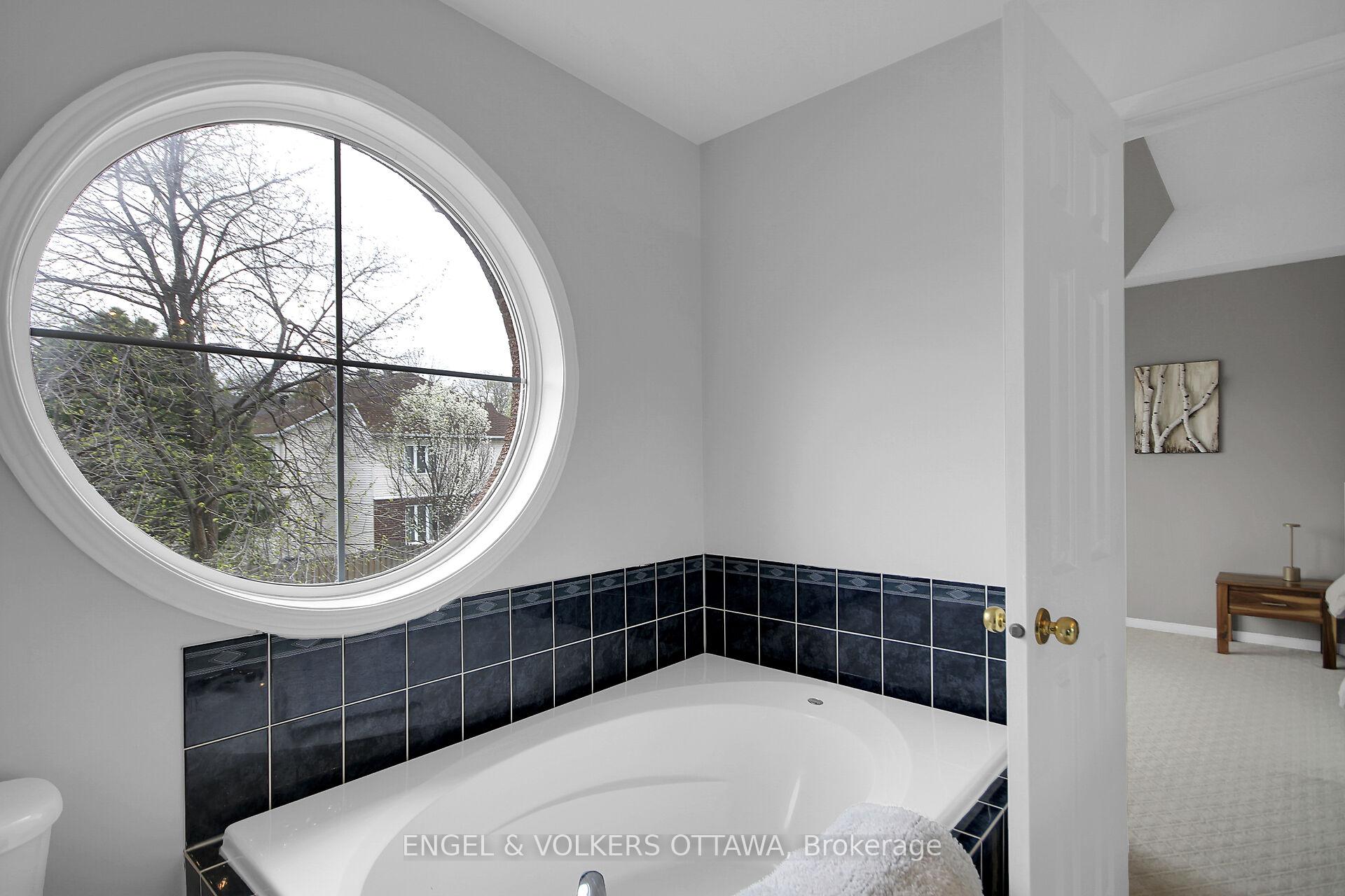 Photo 23 of 4 Greatwood Crescent, Ottawa, Barrhaven East — HOMEH