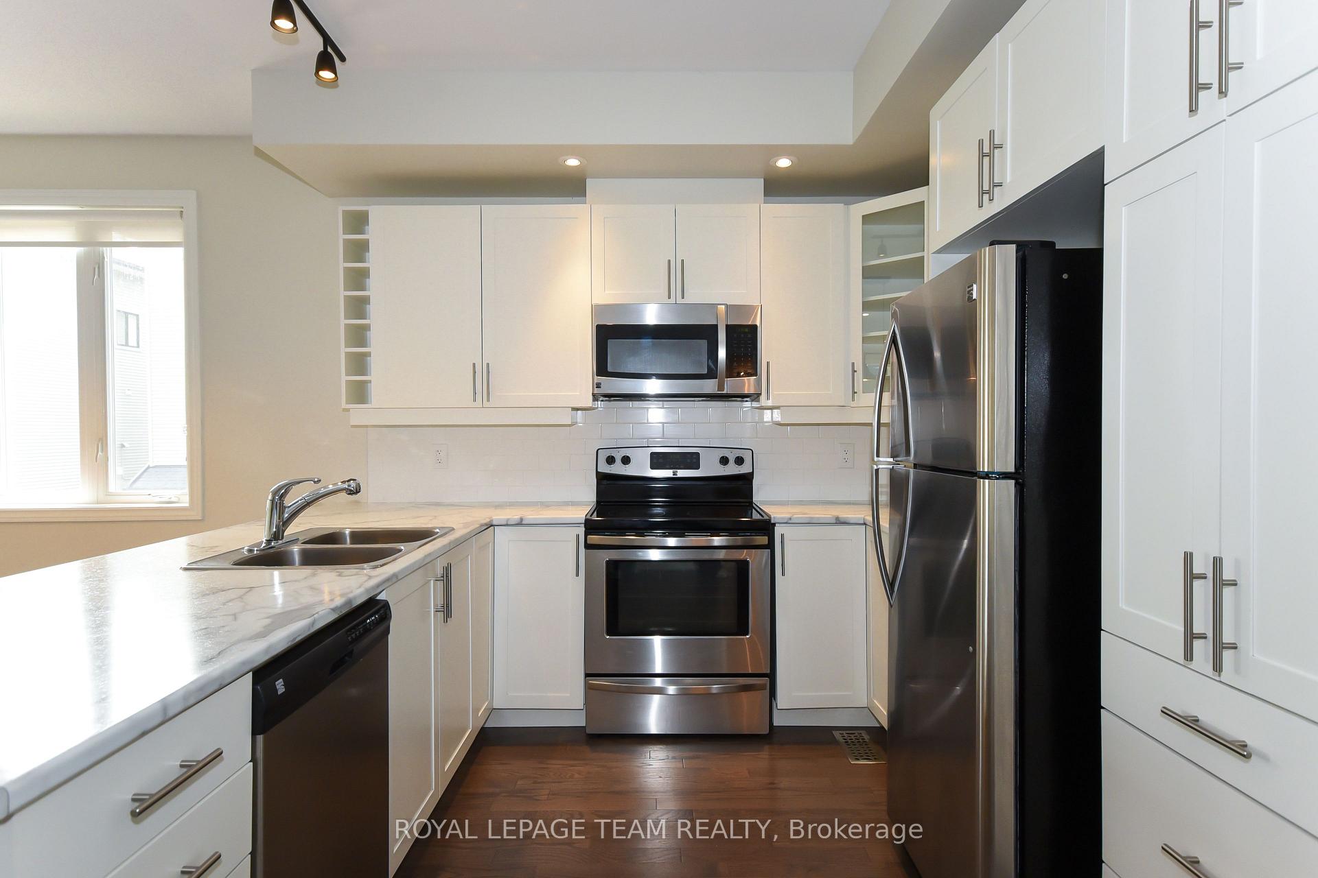 Photo 13 of 200 Pembina Private, Ottawa, Riverside South/Gloucester Glen — HOMEH