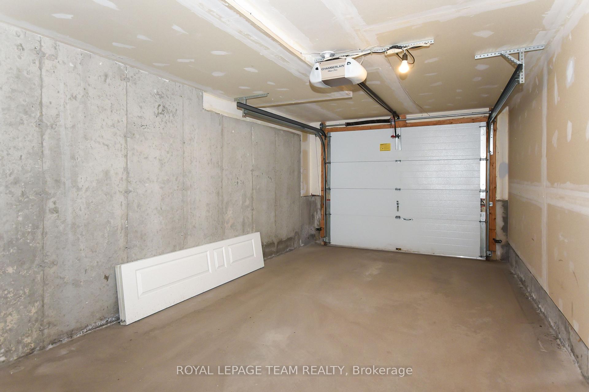 Photo 21 of 200 Pembina Private, Ottawa, Riverside South/Gloucester Glen — HOMEH