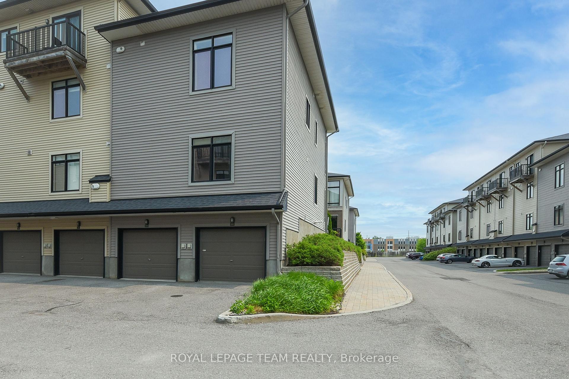 Photo 23 of 200 Pembina Private, Ottawa, Riverside South/Gloucester Glen — HOMEH