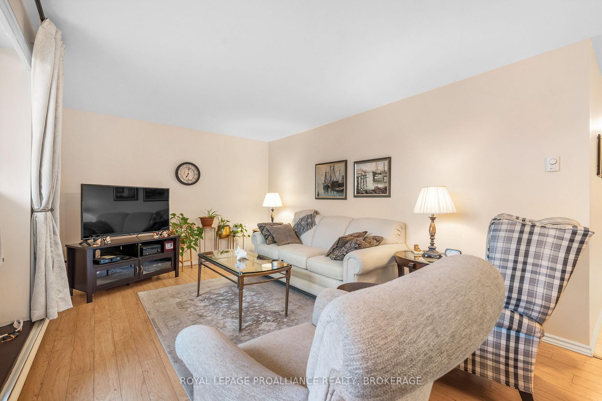 Photo 9 of Unit 314, 17 Eldon Hall Place, Kingston, Central City West — HOMEH