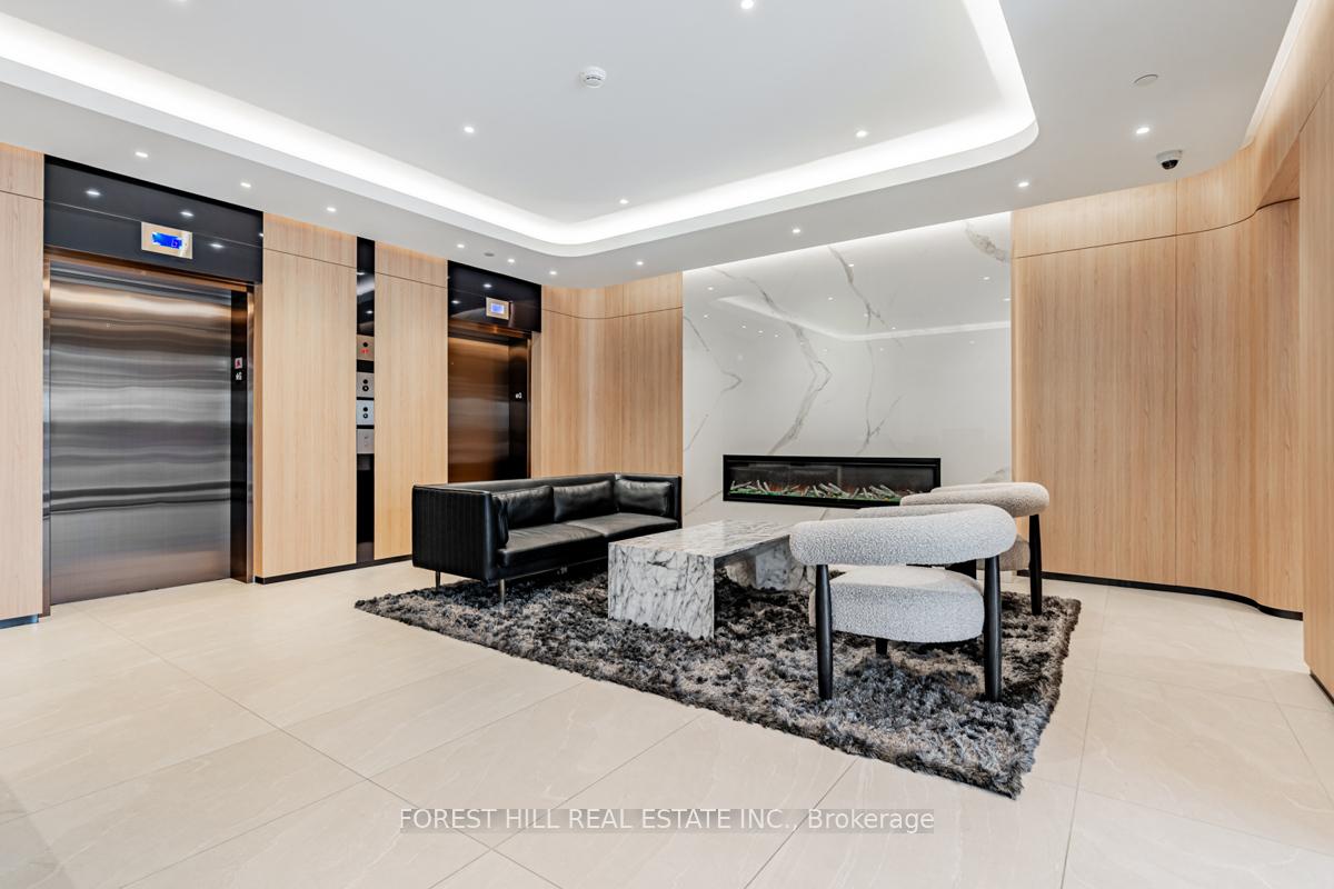 Photo 4 of Unit 704, 185 Alberta Avenue, Toronto, Oakwood Village — HOMEH