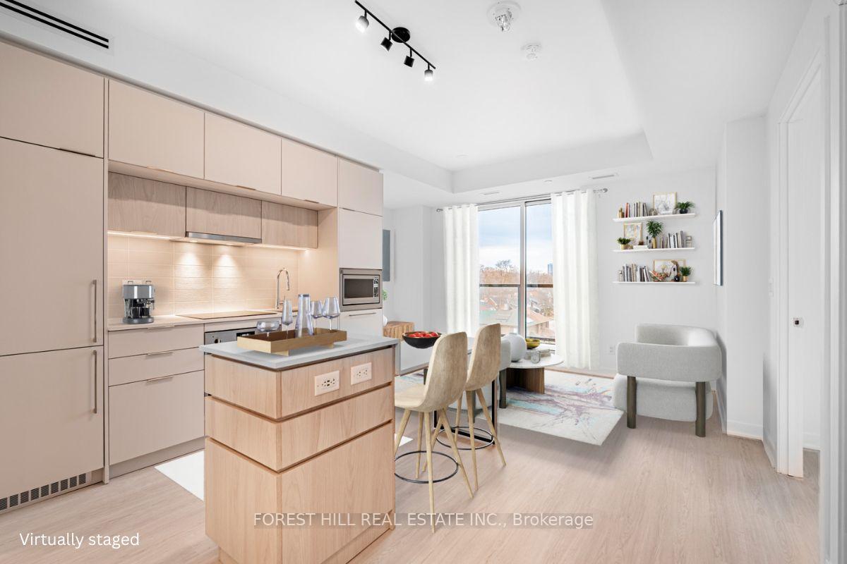 Photo 3 of Unit 704, 185 Alberta Avenue, Toronto, Oakwood Village — HOMEH