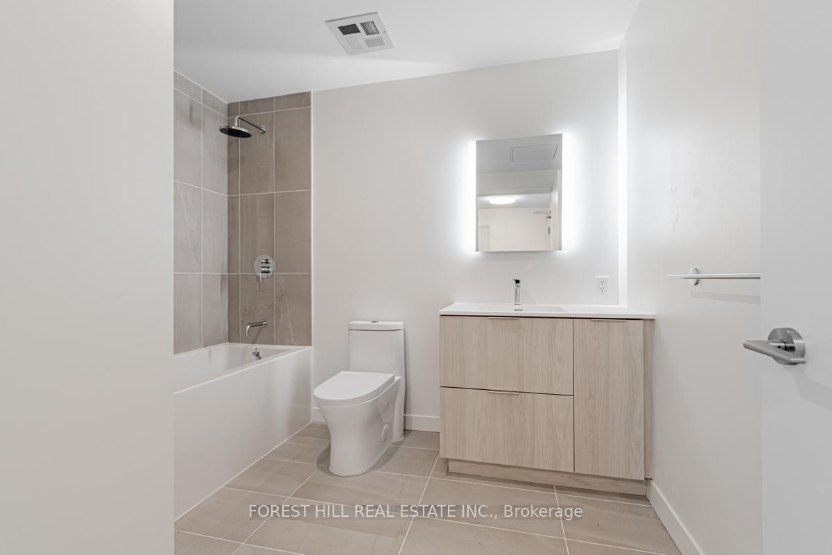 Photo 11 of Unit 704, 185 Alberta Avenue, Toronto, Oakwood Village — HOMEH