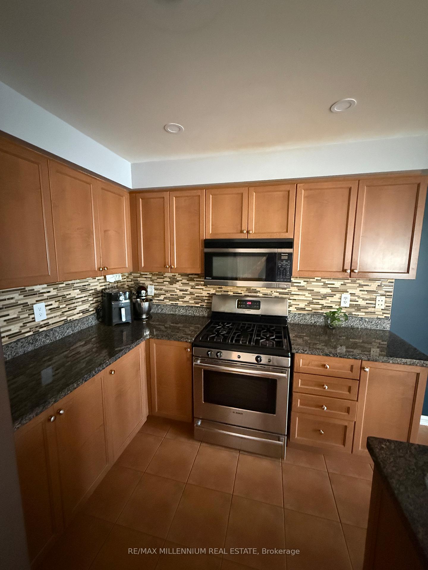 Photo 10 of 1128 Houston Drive, Milton, Clarke — HOMEH