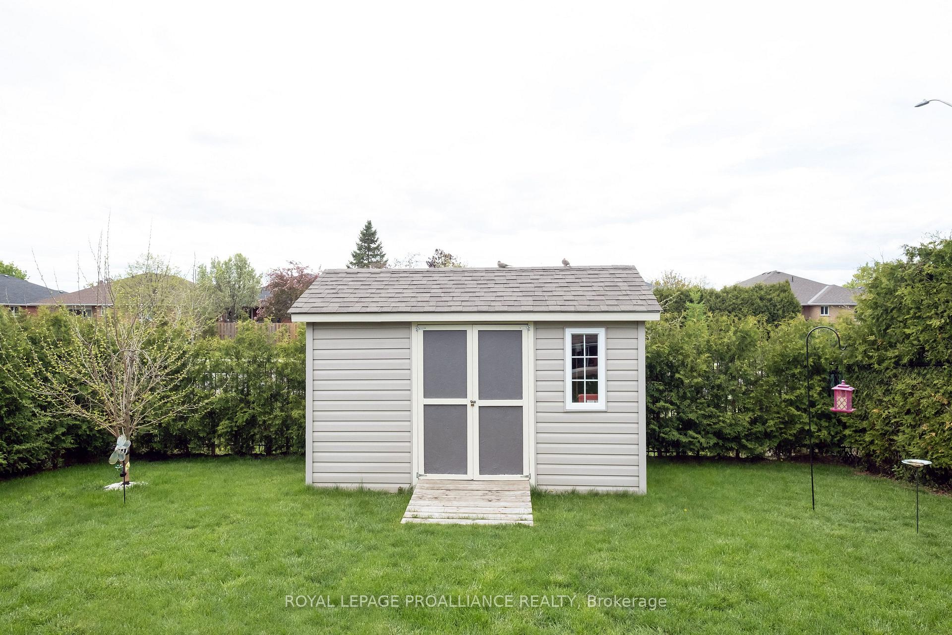 Photo 5 of 52 Tessa Boulevard E, Belleville, Belleville Ward — HOMEH