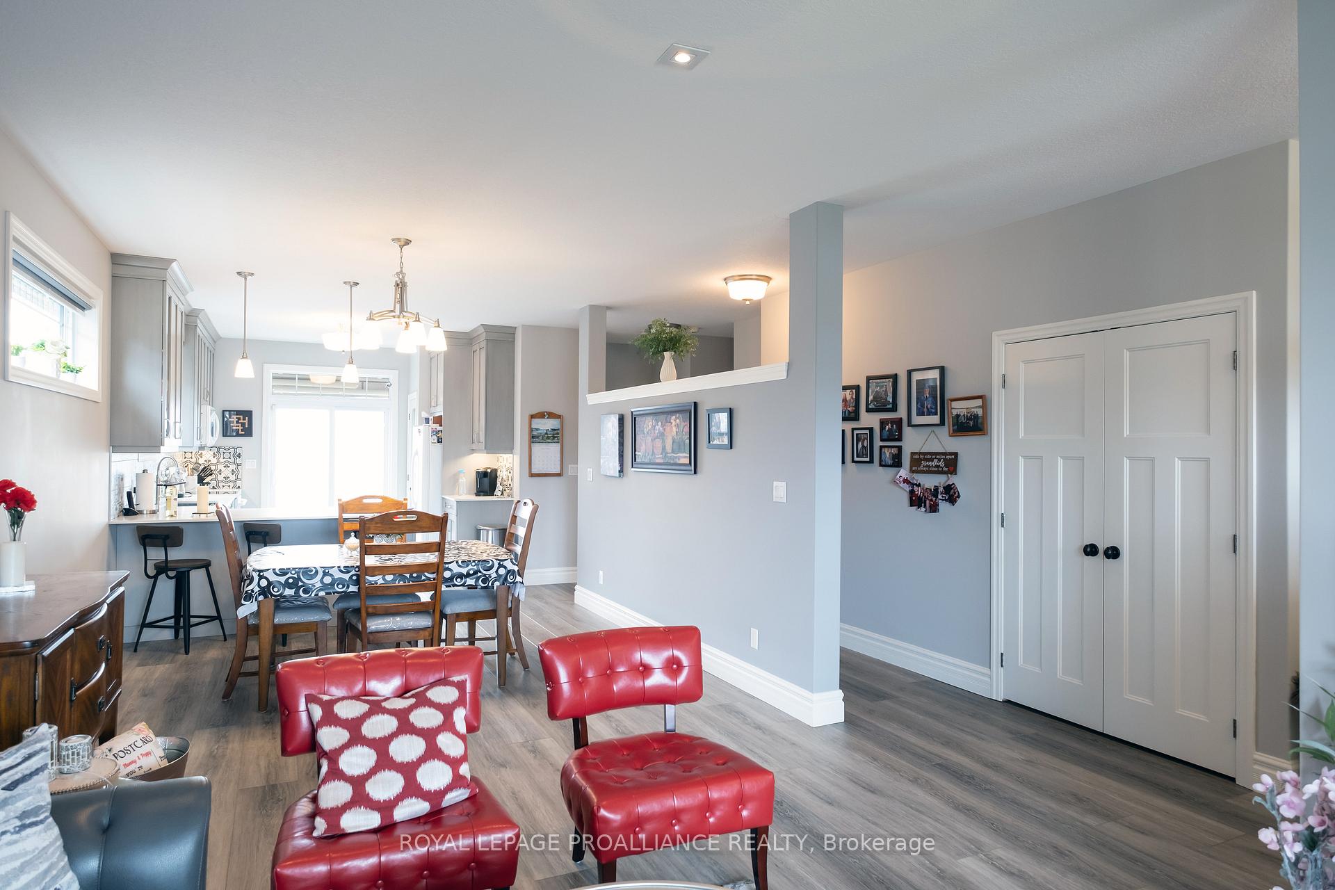 Photo 14 of 52 Tessa Boulevard E, Belleville, Belleville Ward — HOMEH