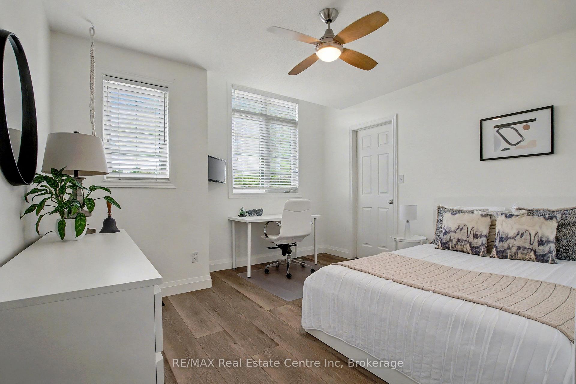 Photo 20 of 28 Irving Crescent, Guelph, Clairfields/Hanlon Business Park — HOMEH