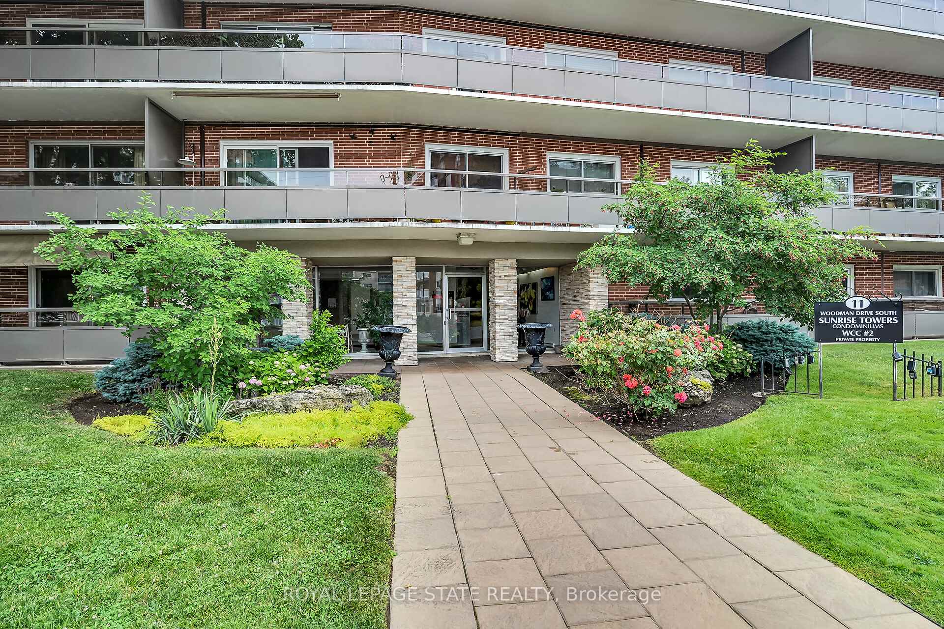 Photo 7 of Unit 208, 11 Woodman Drive S, Hamilton, Greenford — HOMEH