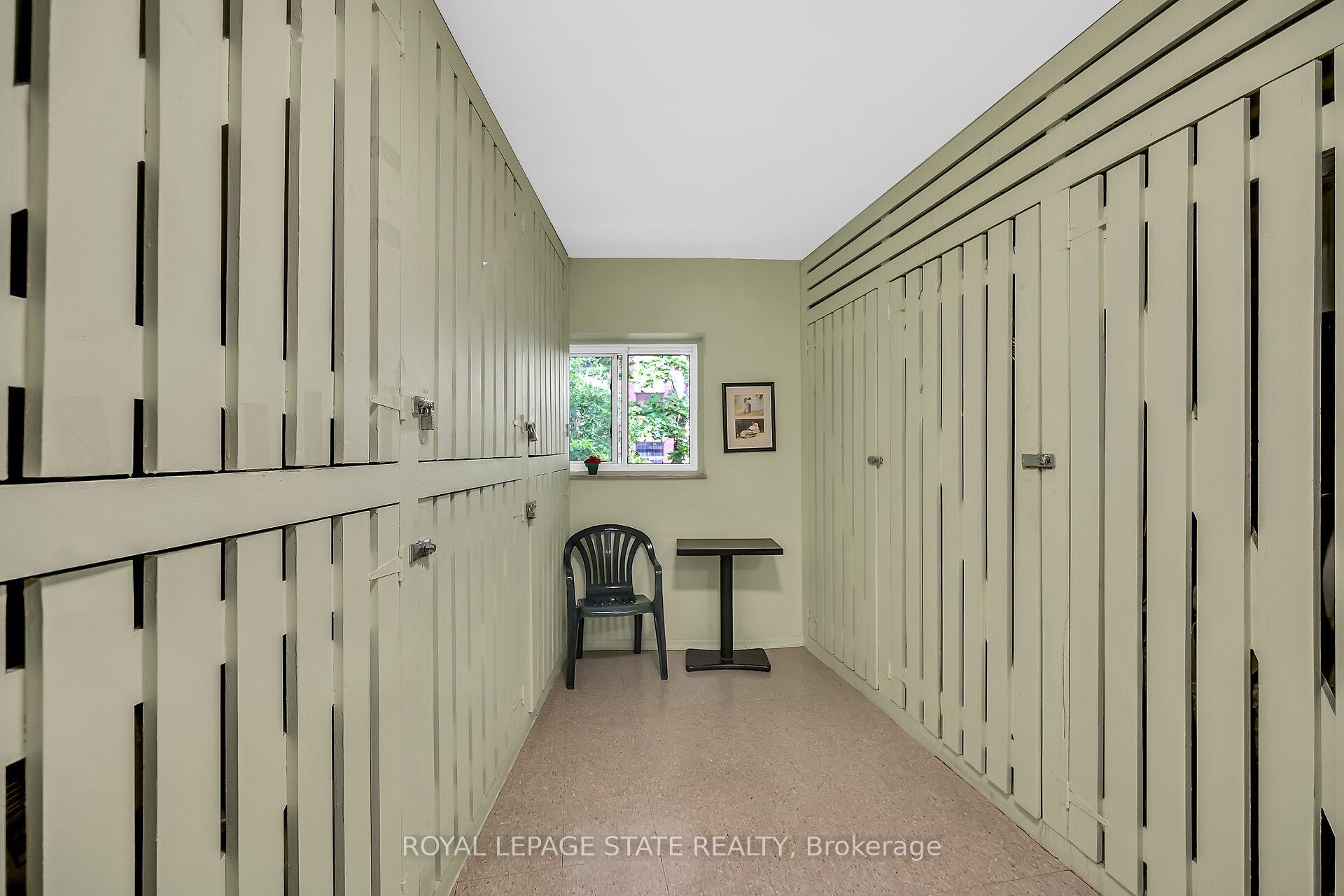 Photo 13 of Unit 208, 11 Woodman Drive S, Hamilton, Greenford — HOMEH