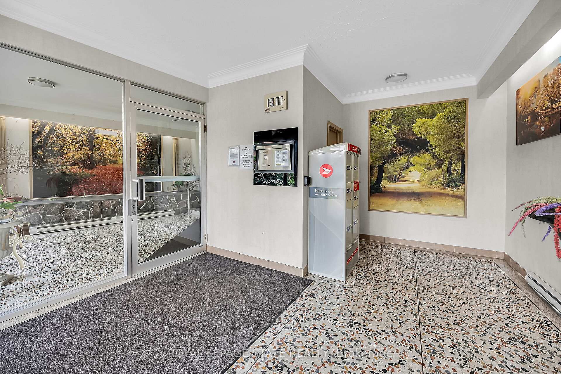 Photo 25 of Unit 208, 11 Woodman Drive S, Hamilton, Greenford — HOMEH