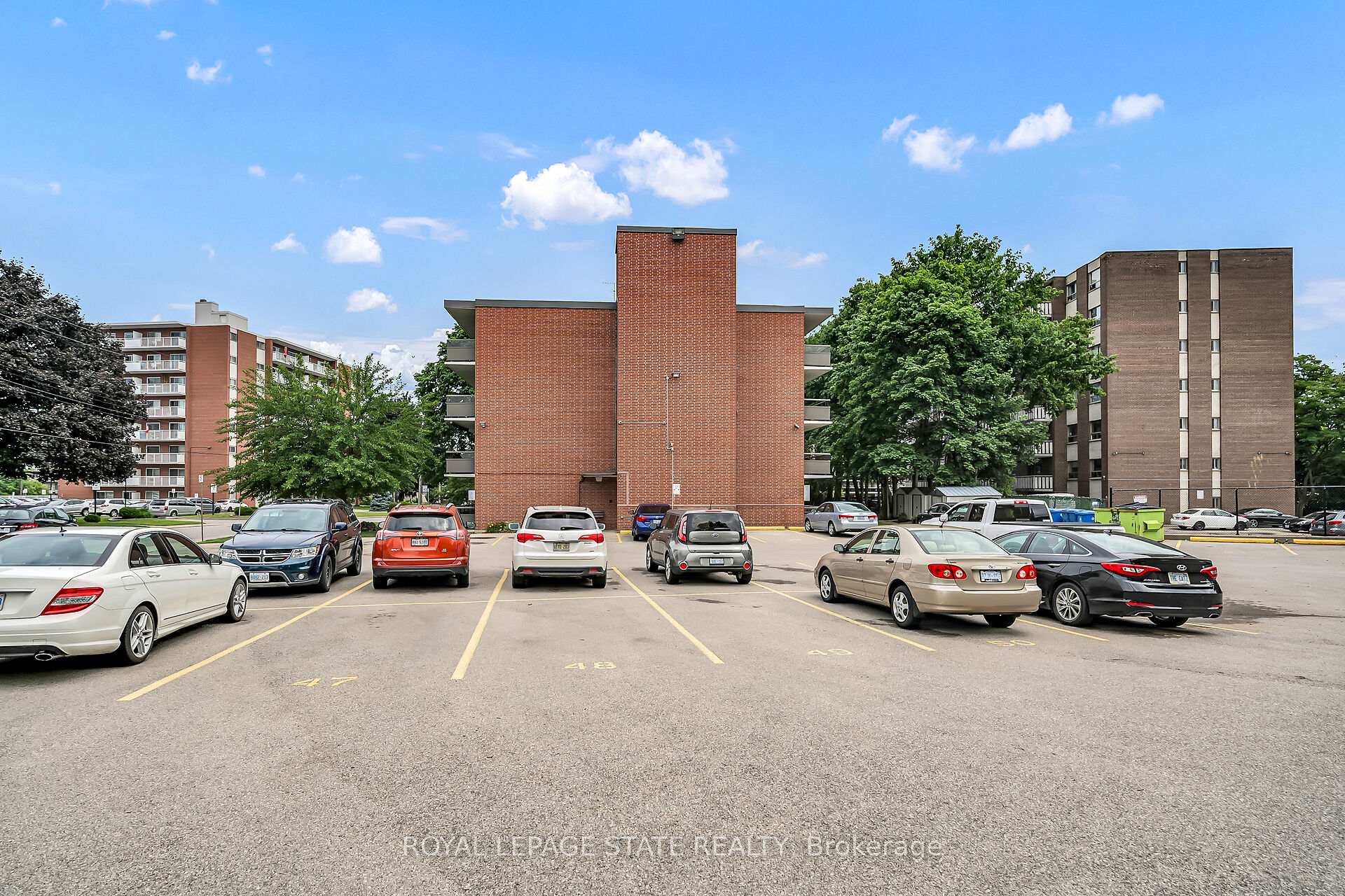 Photo 15 of Unit 208, 11 Woodman Drive S, Hamilton, Greenford — HOMEH