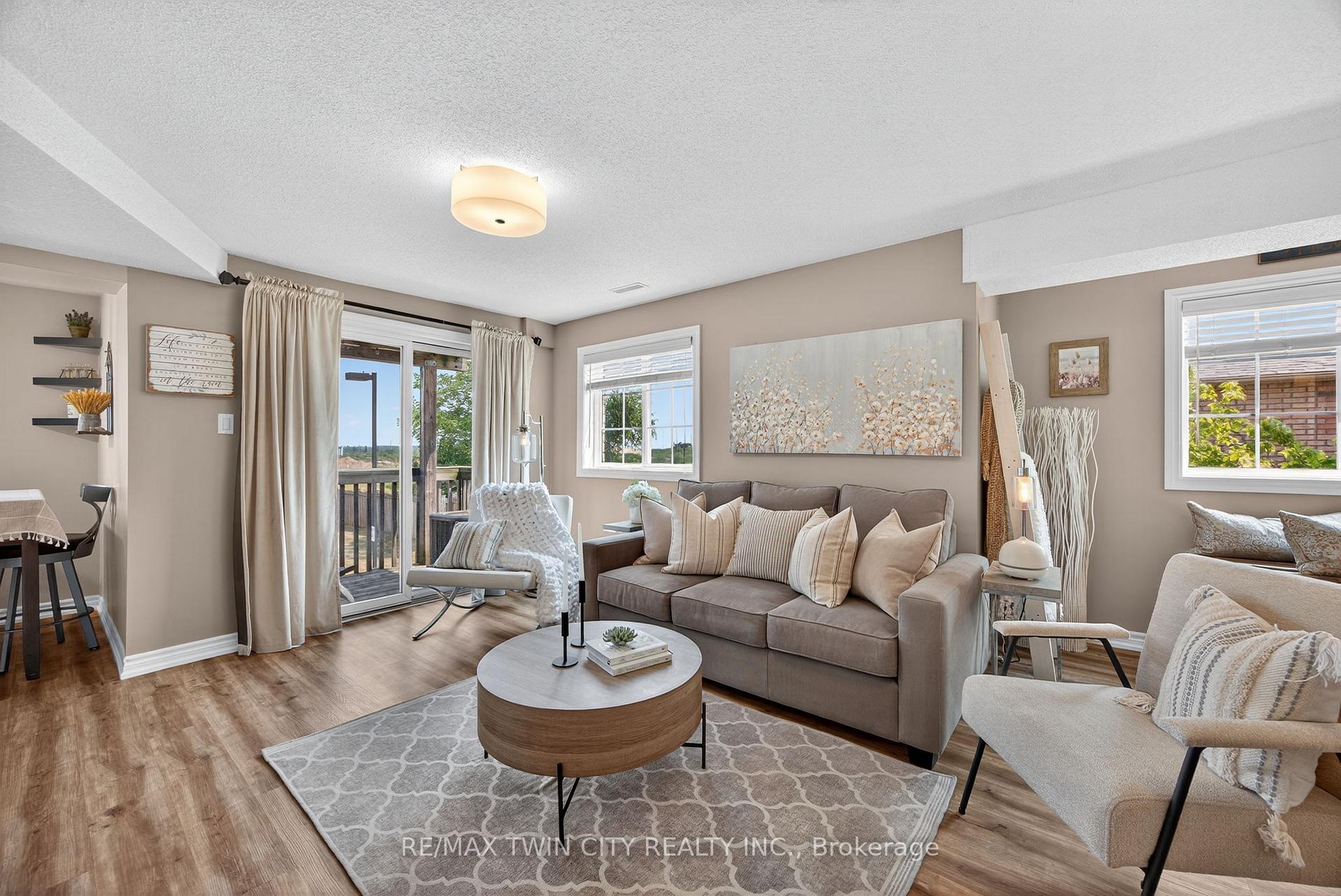 Photo 8 of Unit 2, 83 Goodwin Drive, Barrie, Painswick South — HOMEH
