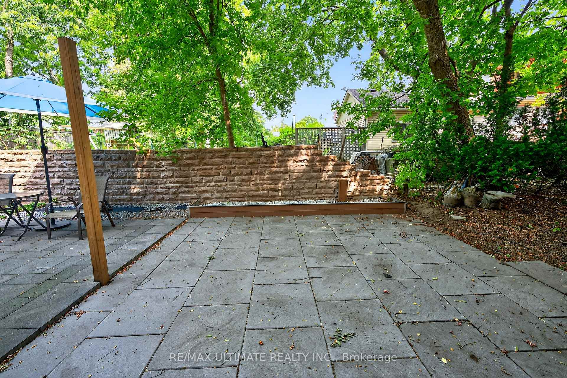 Photo 41 of 11 Eby Way, Markham, Old Markham Village — HOMEH
