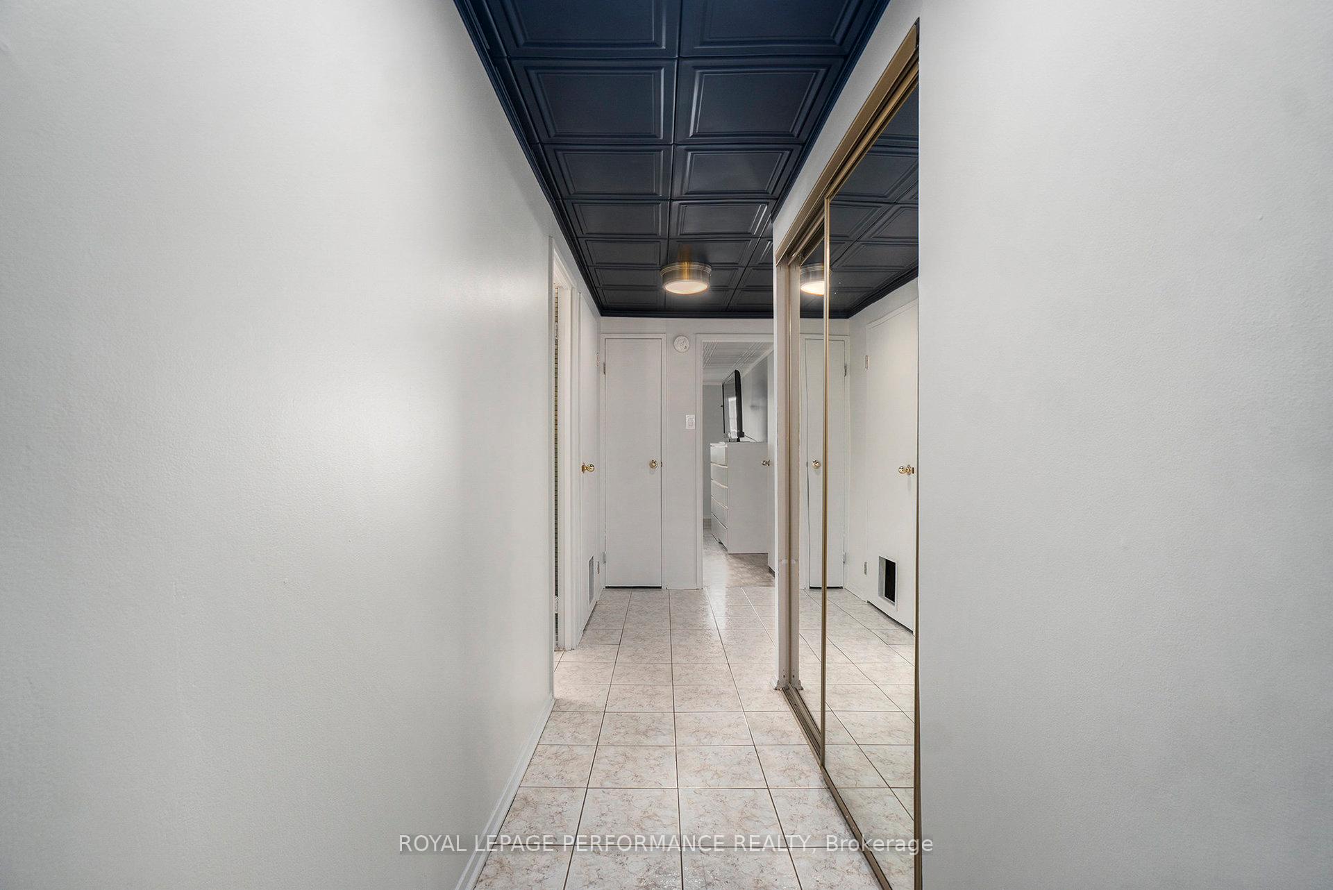 Photo 2 of Unit 1806, 158A McArthur Avenue, Ottawa, Vanier — HOMEH
