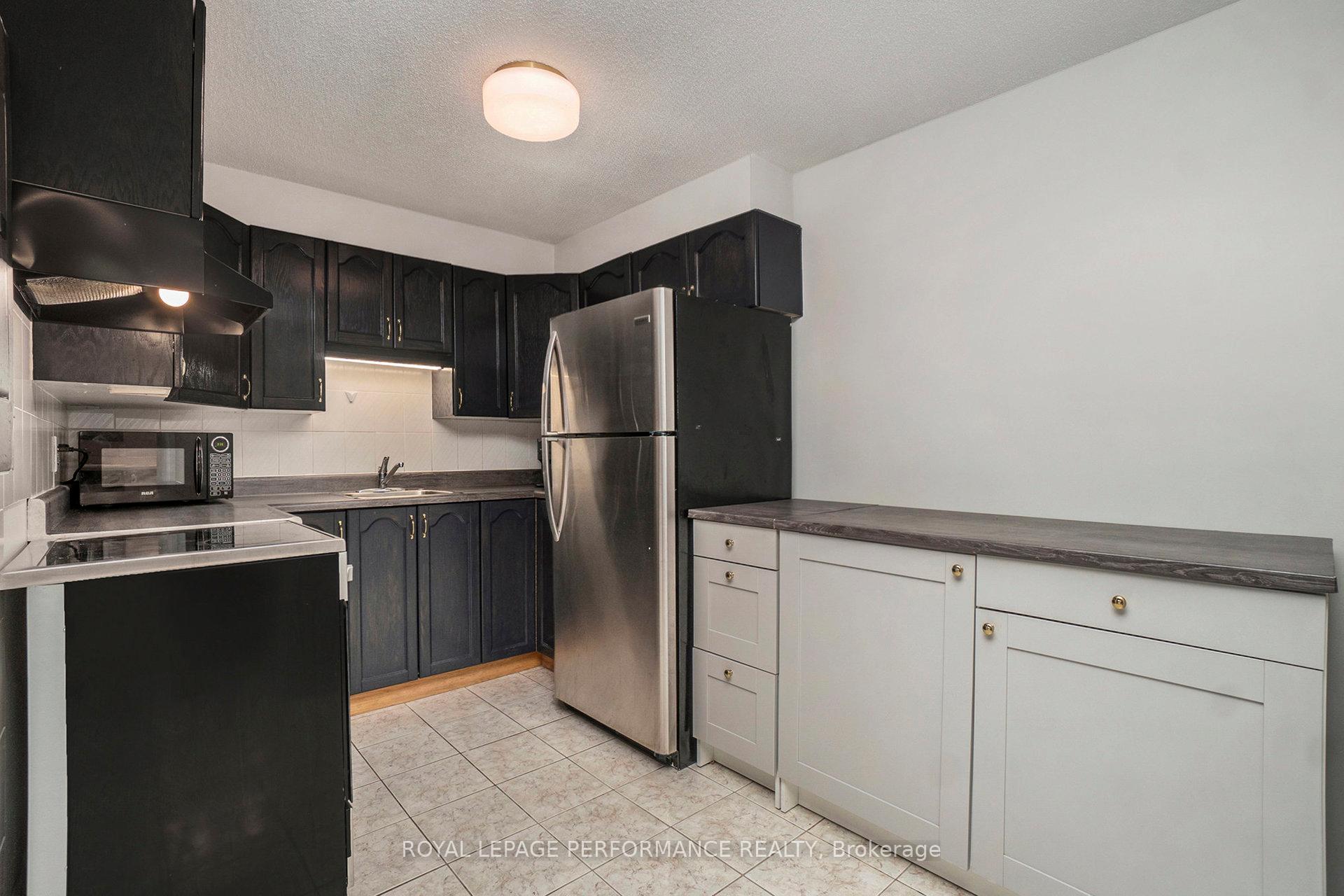 Photo 14 of Unit 1806, 158A McArthur Avenue, Ottawa, Vanier — HOMEH