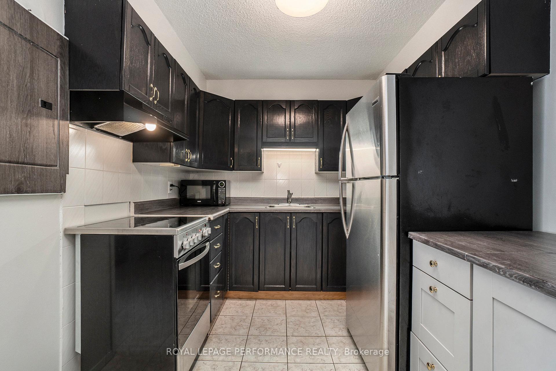 Photo 15 of Unit 1806, 158A McArthur Avenue, Ottawa, Vanier — HOMEH