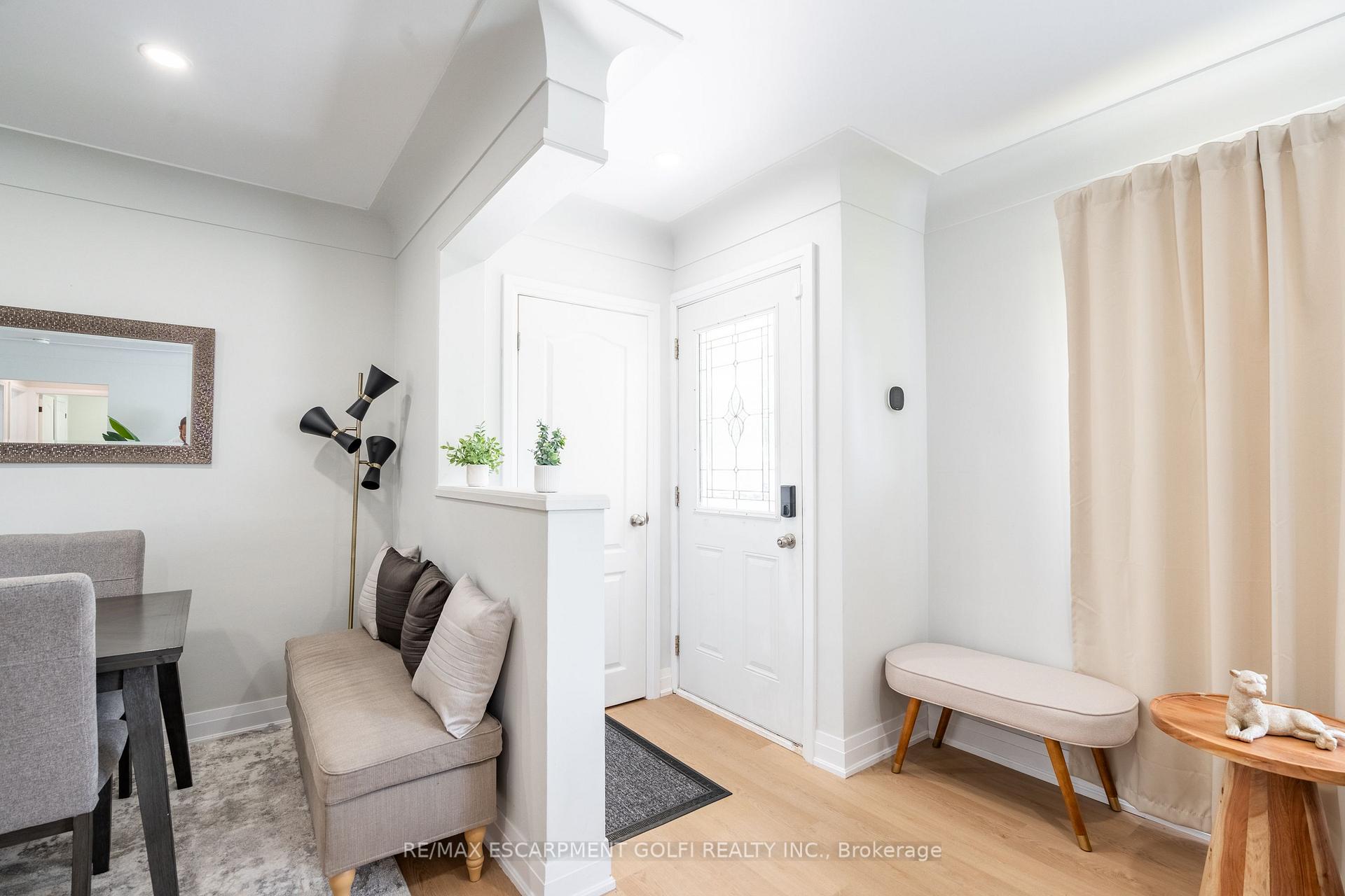Photo 16 of Unit A, 10 Draper Drive, St. Catharines, Vine/Linwell — HOMEH