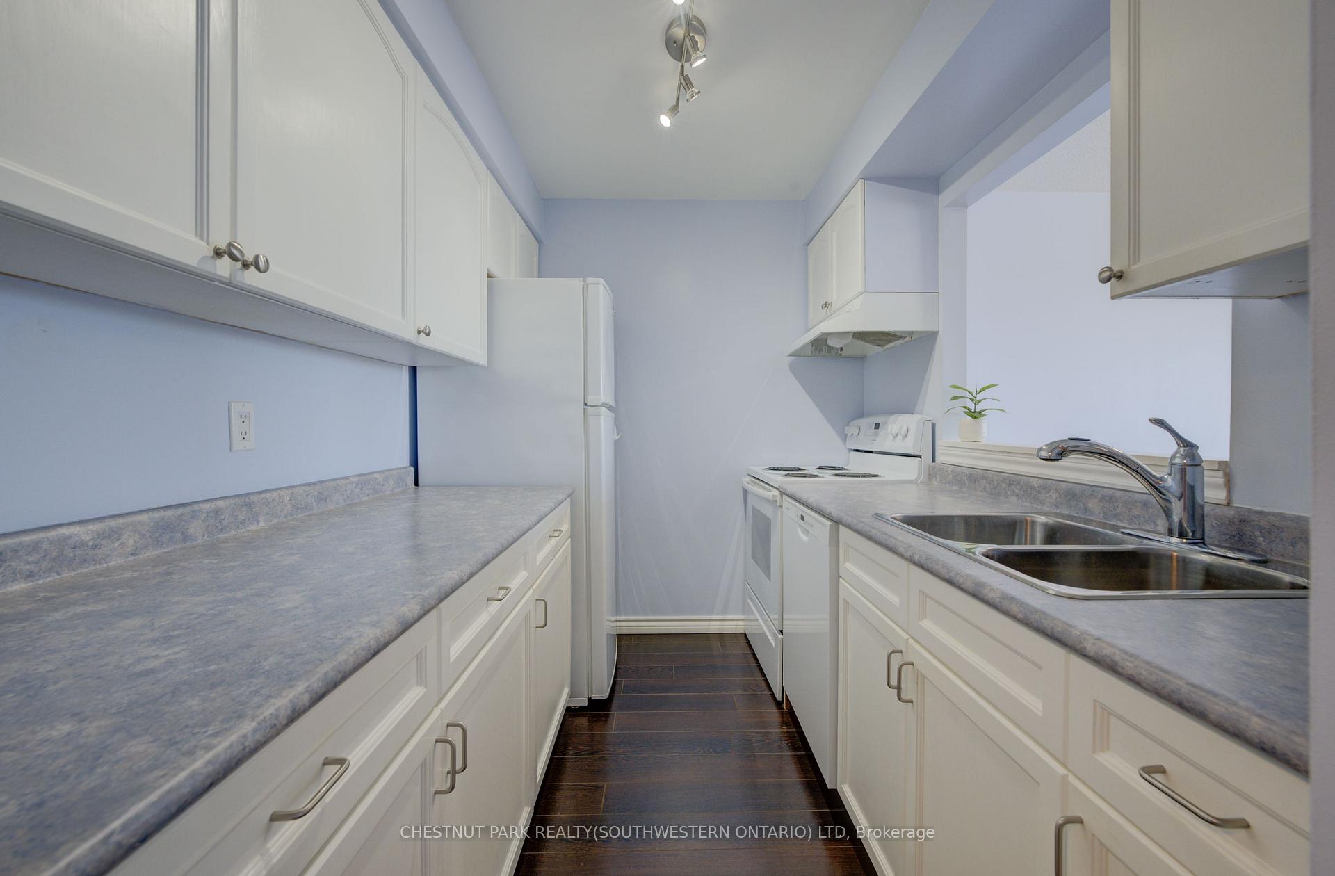 Photo 11 of Unit 803, 10 Ellen Street E, Kitchener, Civic Centre — HOMEH